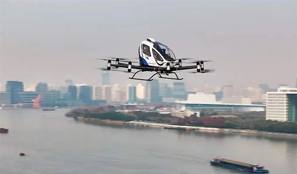 腾讯分分彩:真上天了!马斯克投的飞行汽车试飞成功 网友:很酷但不买